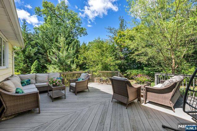 448 Fairfield Avenue, Ridgewood, NJ 07450