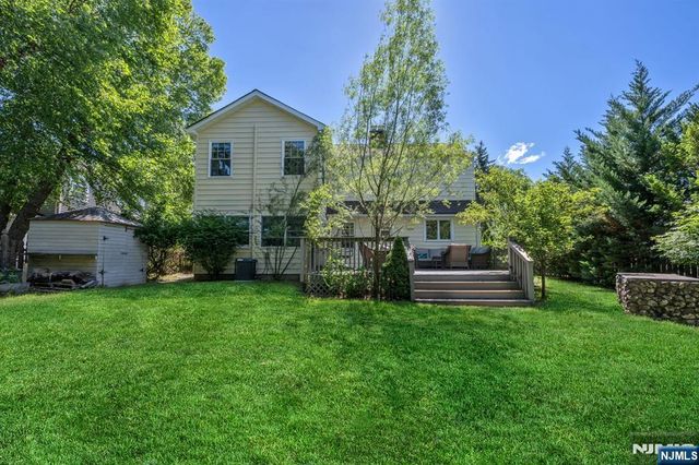 448 Fairfield Avenue, Ridgewood, NJ 07450