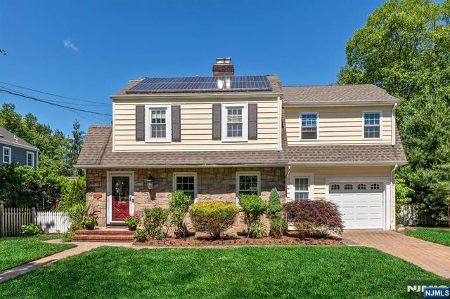 448 Fairfield Avenue, Ridgewood, NJ 07450