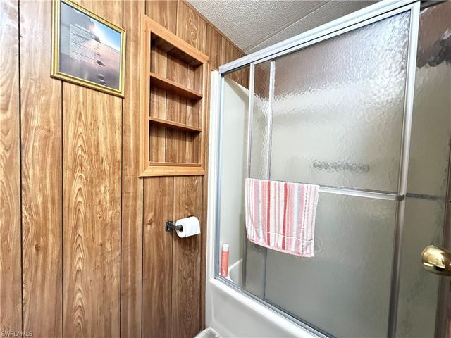 11182 Sunglow LN, Fort Myers, FL 33908