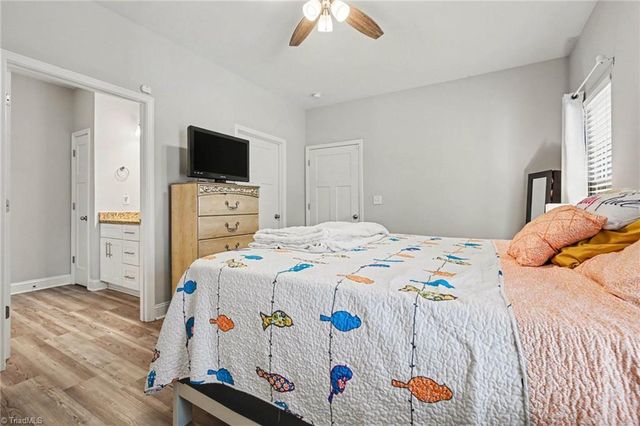 694 W Lee Avenue, Yadkinville, NC 27055
