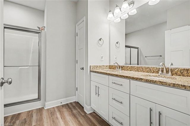 694 W Lee Avenue, Yadkinville, NC 27055