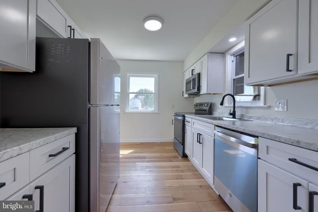 1968 W PHILADELPHIA ST, York, PA 17404