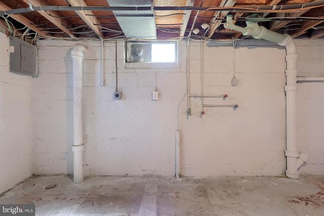 1968 W PHILADELPHIA ST, York, PA 17404