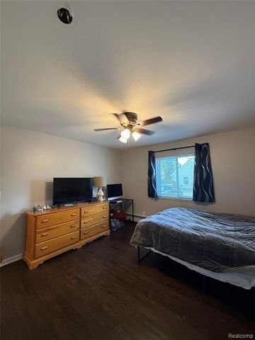 810 Plate Street, Rochester, MI 48307