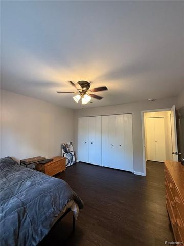 810 Plate Street, Rochester, MI 48307