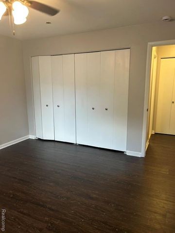 810 Plate Street, Rochester, MI 48307