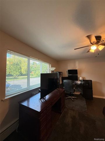 810 Plate Street, Rochester, MI 48307
