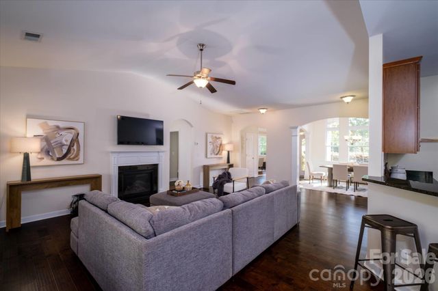 8720 Artesa Mill Lane, Charlotte, NC 28214