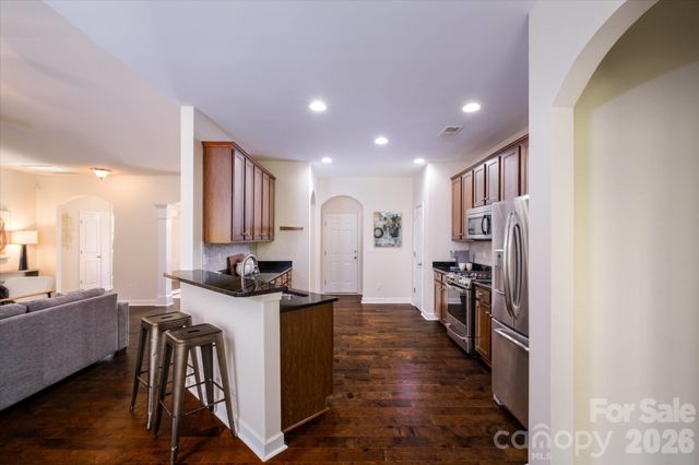 8720 Artesa Mill Lane, Charlotte, NC 28214