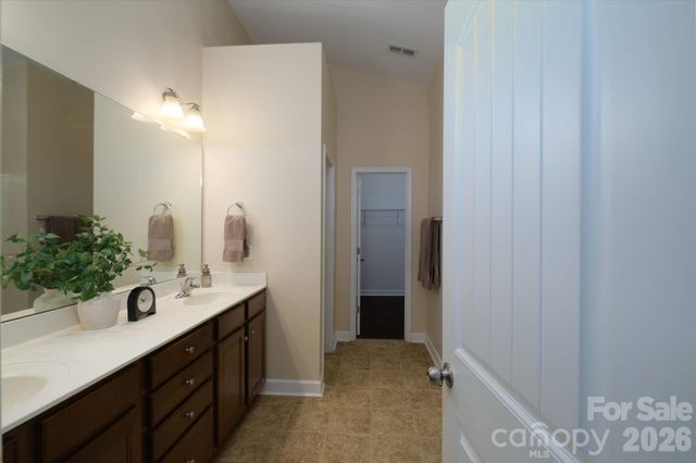 8720 Artesa Mill Lane, Charlotte, NC 28214