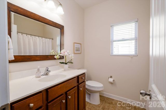 8720 Artesa Mill Lane, Charlotte, NC 28214