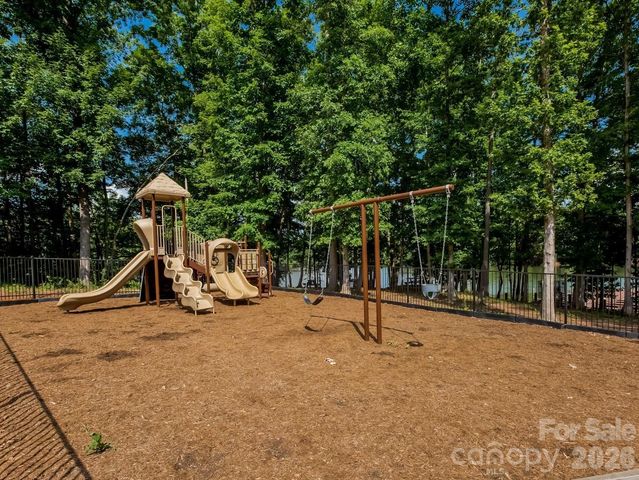 8720 Artesa Mill Lane, Charlotte, NC 28214