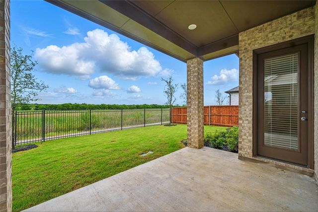 2429 Halter Drive, Aubrey, TX 76227