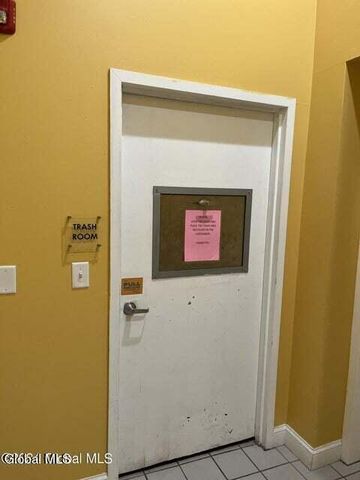 37 Maiden Lane 3B, Albany, NY 12207