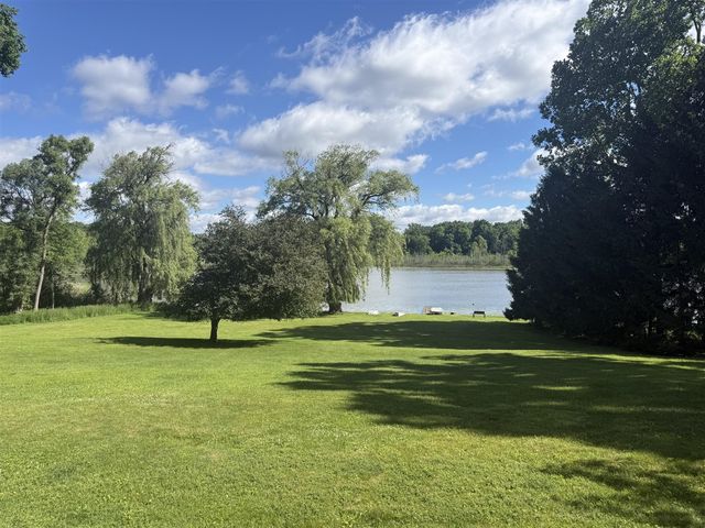 6150 Willow Road, West Bloomfield, MI 48324