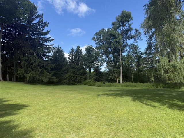 6150 Willow Road, West Bloomfield, MI 48324