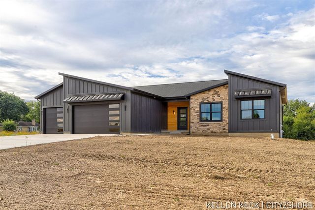 8681 Bosque Drive, Caledonia, MI 49316