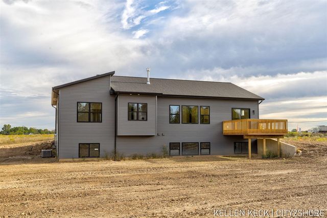 8681 Bosque Drive, Caledonia, MI 49316
