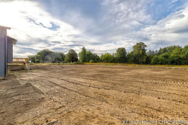8681 Bosque Drive, Caledonia, MI 49316