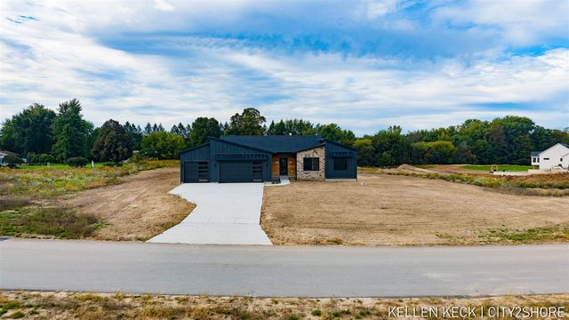 8681 Bosque Drive, Caledonia, MI 49316