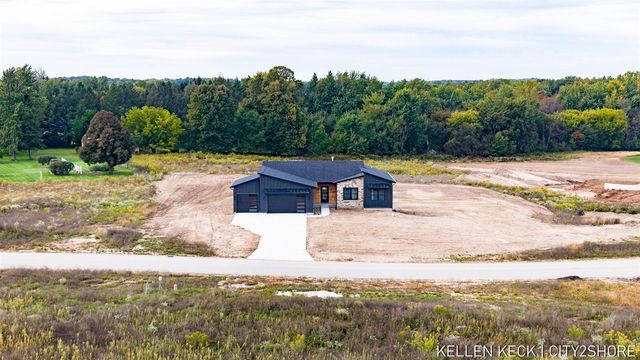 8681 Bosque Drive, Caledonia, MI 49316