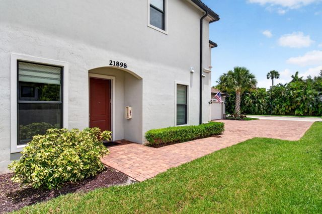 21898 Canadensis Circle, Boca Raton, FL 33428