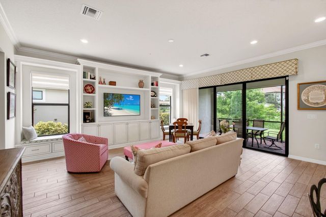 21898 Canadensis Circle, Boca Raton, FL 33428