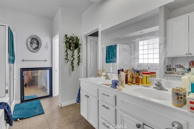12008 Sierra Vista, Phelan, CA 92371