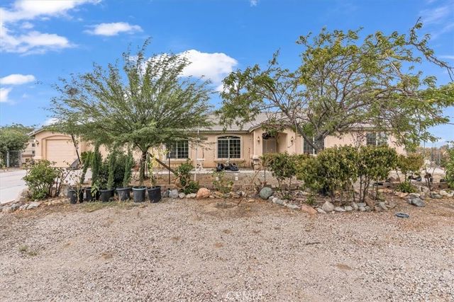 12008 Sierra Vista, Phelan, CA 92371
