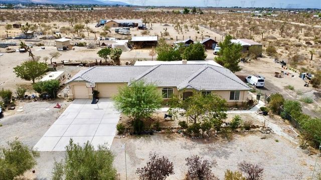 12008 Sierra Vista, Phelan, CA 92371