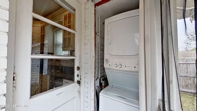 2151 TRAYMORE Road, Jacksonville, FL 32207