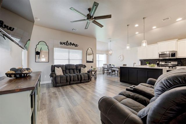 3601 Sawtooth Ridge, Yukon, OK 73099