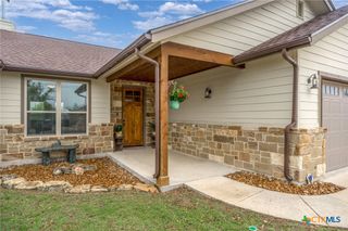 863 Primrose Path, Canyon Lake, TX 78133