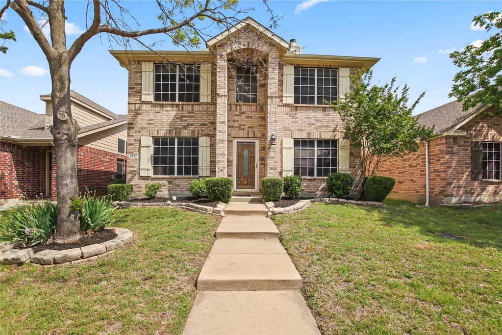 8837 Wayne Street, Cross Roads, TX 76227