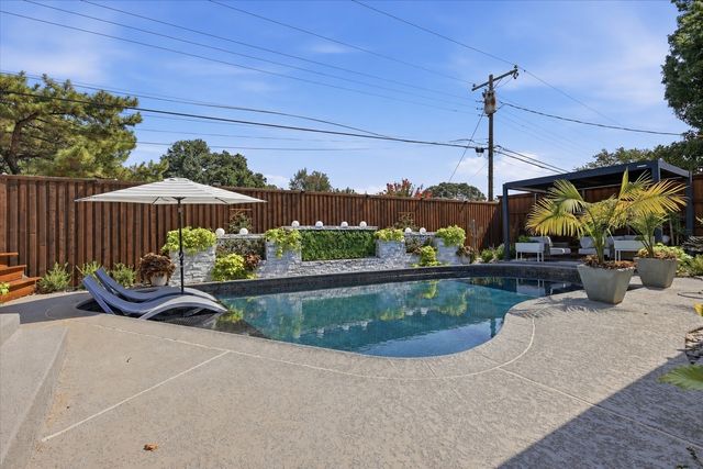 4445 Mill Run Road, Dallas, TX 75244