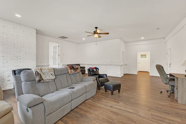 3838 Old State Rd, Hampshire, TN 38461