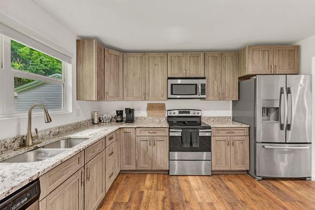 3838 Old State Rd, Hampshire, TN 38461