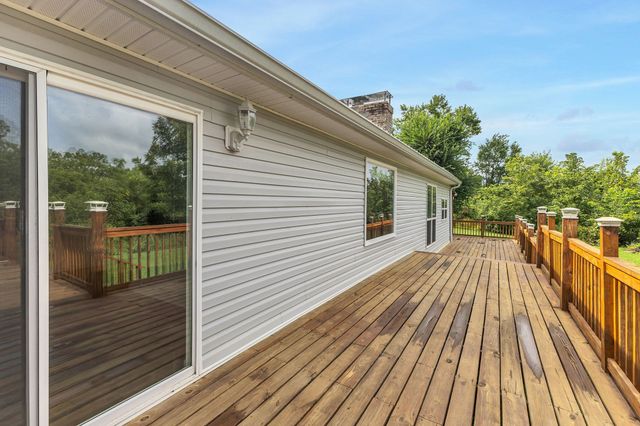 3838 Old State Rd, Hampshire, TN 38461