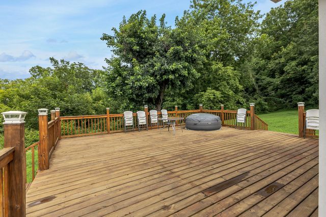 3838 Old State Rd, Hampshire, TN 38461