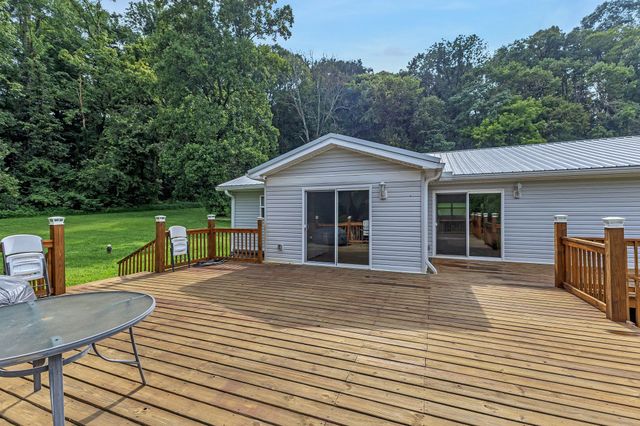 3838 Old State Rd, Hampshire, TN 38461