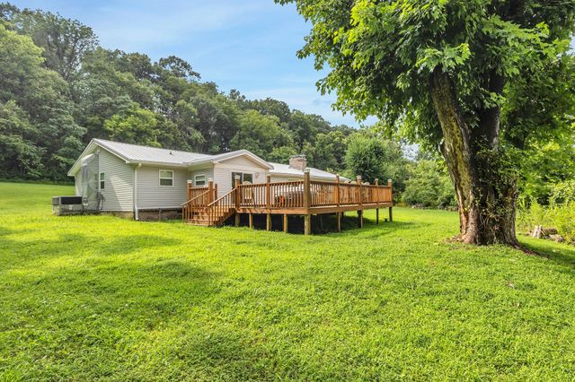 3838 Old State Rd, Hampshire, TN 38461