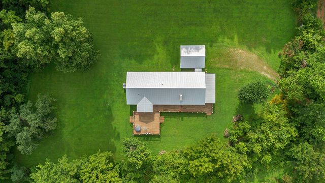 3838 Old State Rd, Hampshire, TN 38461