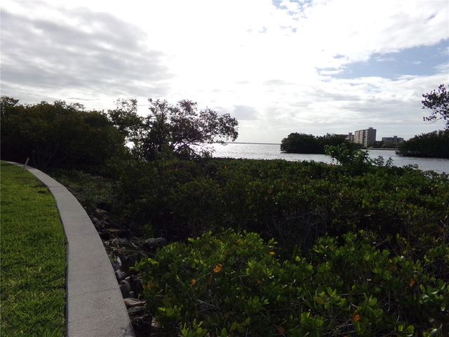 2723 VIA CAPRI 821, Clearwater, FL 33764