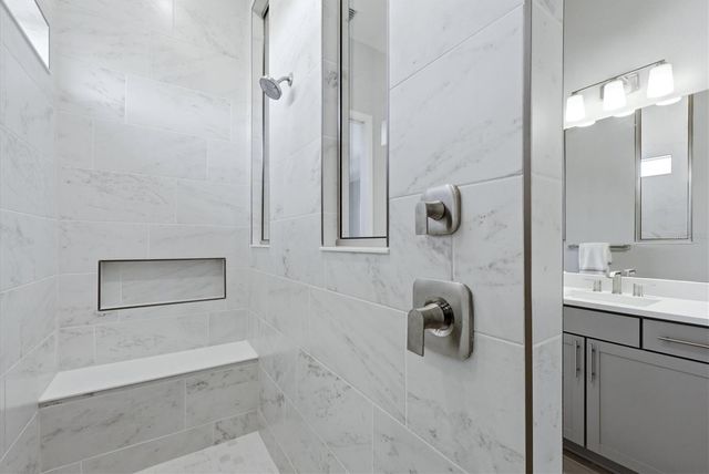 9018 SUNRAY COVE, Parrish, FL 34219