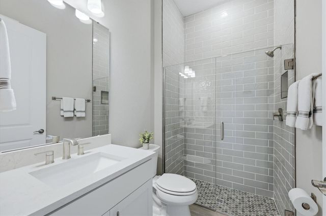 9018 SUNRAY COVE, Parrish, FL 34219