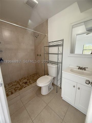11821 SW 185th Ter 0, Miami, FL 33177