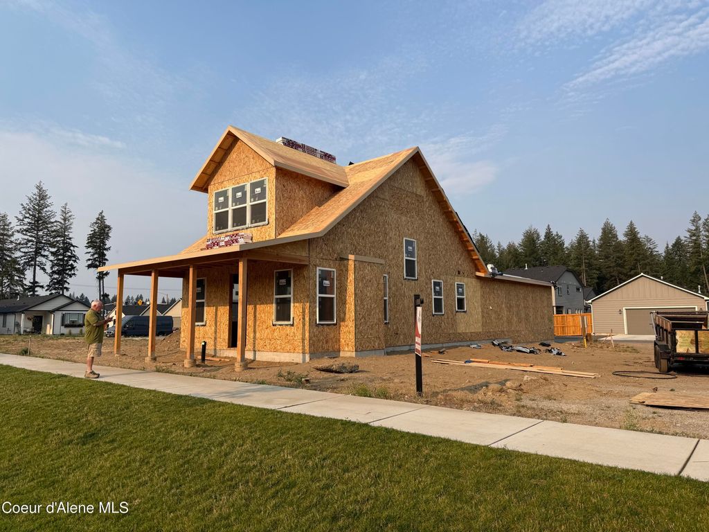 331 E Penstemon RD, Hayden, ID 83835 photo 4