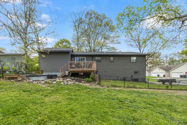 324 Liberty Lane, Poynette, WI 53955