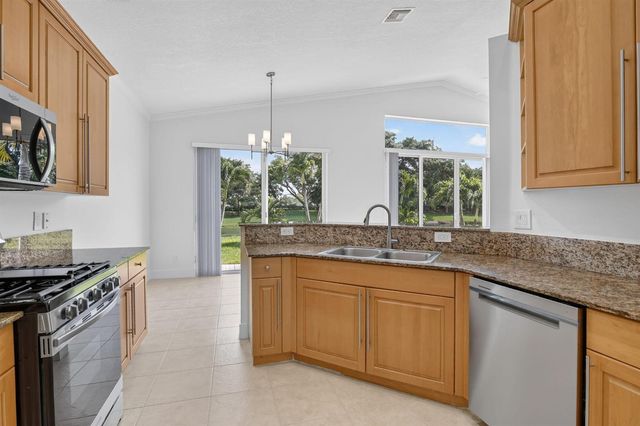 19303 SW 60th Court, Pembroke Pines, FL 33332
